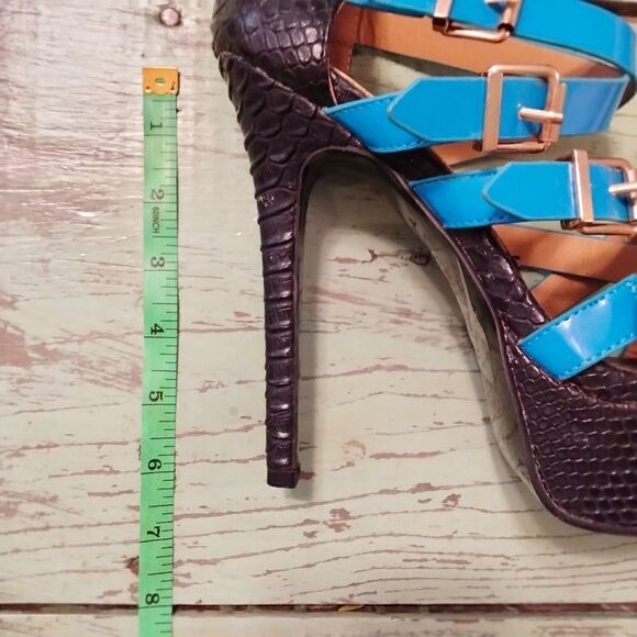 Scene ABREA Stilettos Black with Multiple Blue Straps and Buckles Size 8 - Picture 12 of 13
